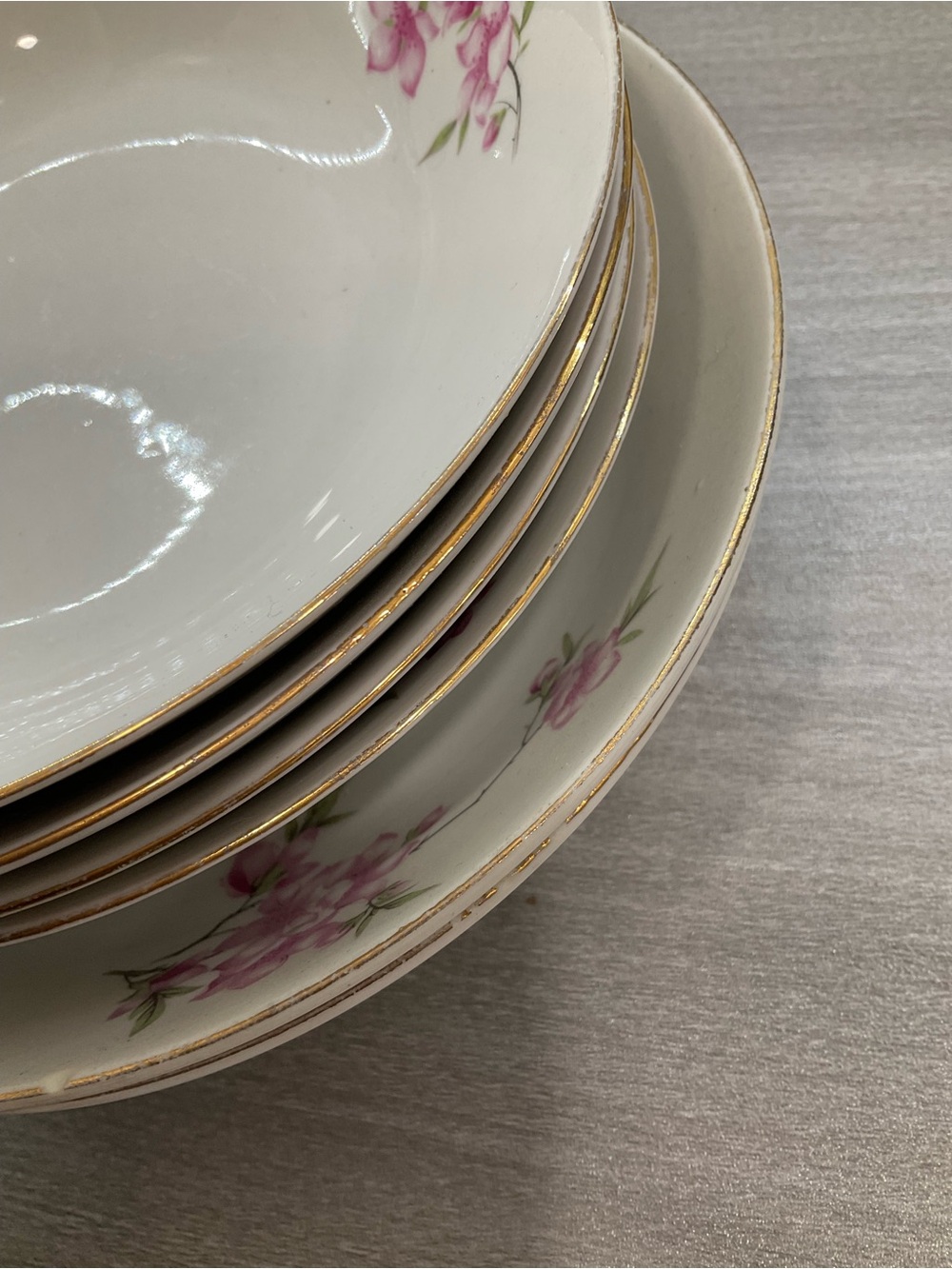 VINTAGE SIX MADE IN CHINA CHERRY BLOSSOM GOLD RIM BOWLS - Picture 9 of 10